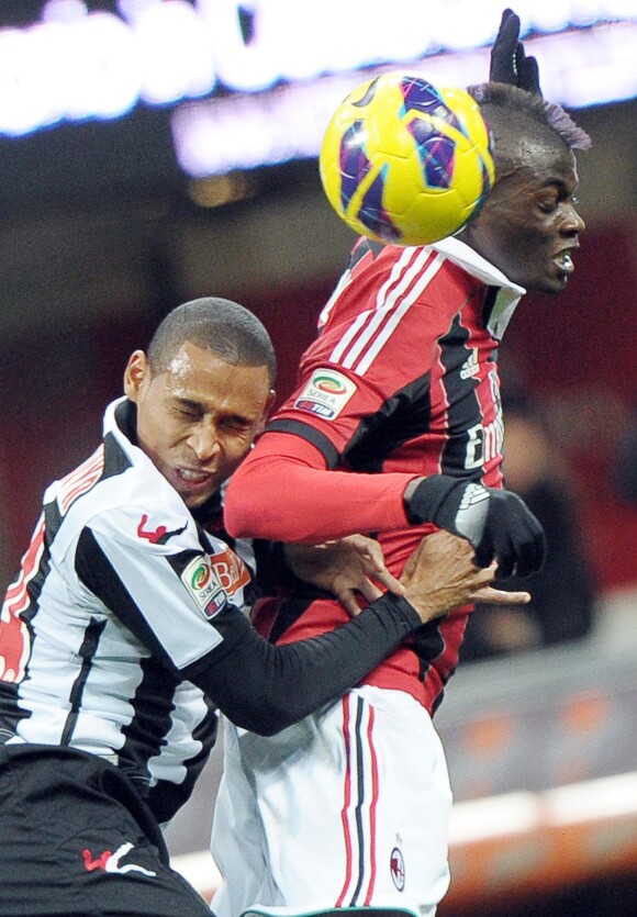 Mbaye Niang et Gabriel Moises Antunes Da Silva à Milan, le 3 février 2013.