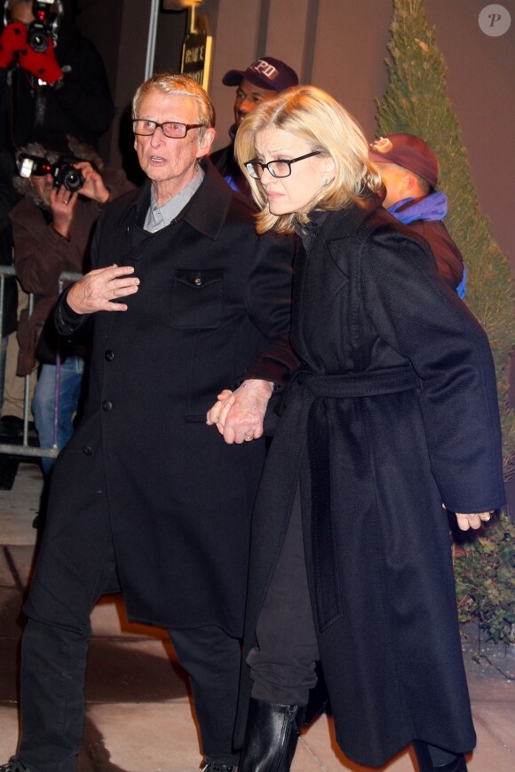 Diane Sawyer et Mike Nichols lors de la veillée funèbre en l'honneur de Philip Seymour Hoffman à New York le 6 février 2014