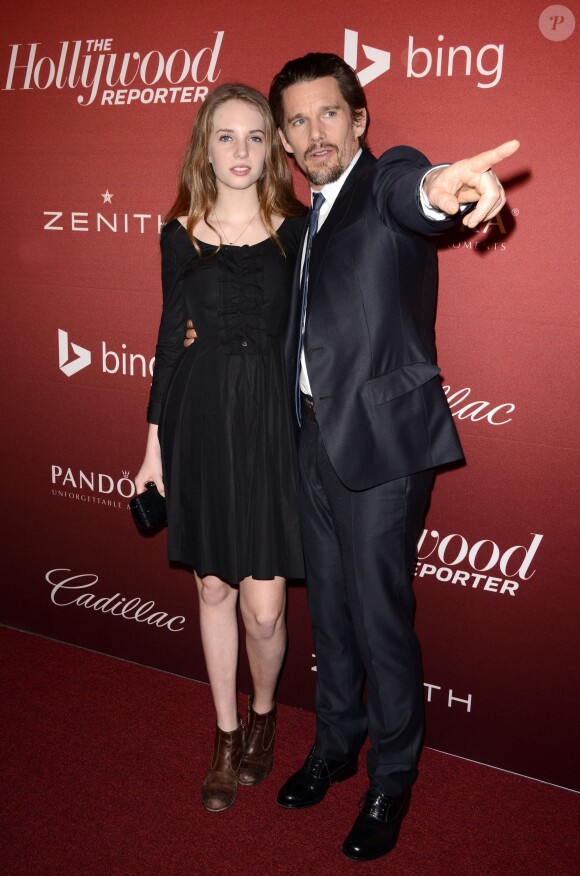 Maya Thurman-Hawke avec son père Ethan Hawke lors de la soirée Hollywood Reporter Nominees Night à Beverly Hills, le 10 février 2014.
