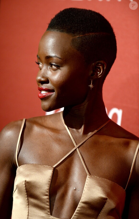 Lupita Nyong'o lors de la soirée Hollywood Reporter Nominees Night à Beverly Hills, le 10 février 2014.