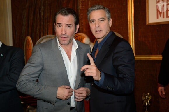 Jean Dujardin et George Clooney, grands déconneurs au photocall de Monuments Men à Paris, le 12 février 2014.