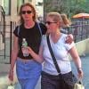 Julia Roberts et sa demi-soeur Nancy Motes à New York le 10 août 2002.