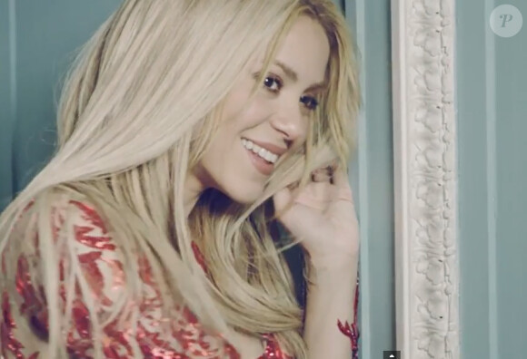 Shakira dans les coulisses du clip de Can't Remember To Forget You, dévoilé en janvier 2014.