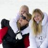 La princesse Mabel, veuve du prince Friso, radieuse avec sa fille la comtesse Luana. La famille royale des Pays-Bas au complet a donné rendez-vous à la presse le 17 février 2014 pour la séance photo officielle de son séjour aux sports d'hiver à Lech am Arlberg, en Autriche. Là où, deux ans plutôt, le prince Friso d'Orange-Nassau était piégé par une avalanche fatale.