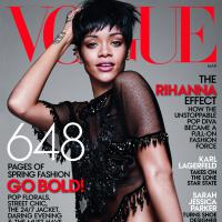 Rihanna : "Pas de soutien-gorge" pour l'icône en Vogue