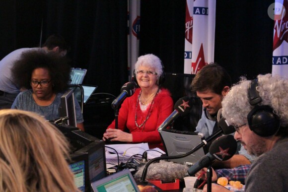 L'équipe de la matinale de Virgin Radio, le mercredi 19 février 2014.