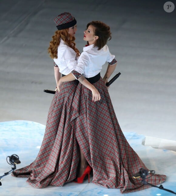 Le duo musical t.A.T.u - Cérémonie d'ouverture des Jeux Olympiques de Stochi, le 7 février 2014.