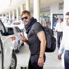 Le sexy Ricky Martin arrive à Carrasco International Airport avec ses fils Matteo et Valentino et son ami et manager Jose Vega à Montevideo, Uruguay, le 19 février 2014.
