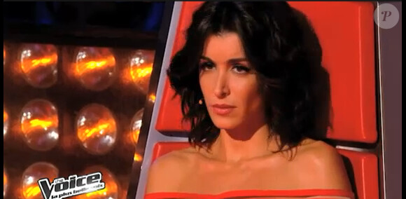 Manon contre Ayelya dans The Voice 3, le 22 février 2014 sur TF1.