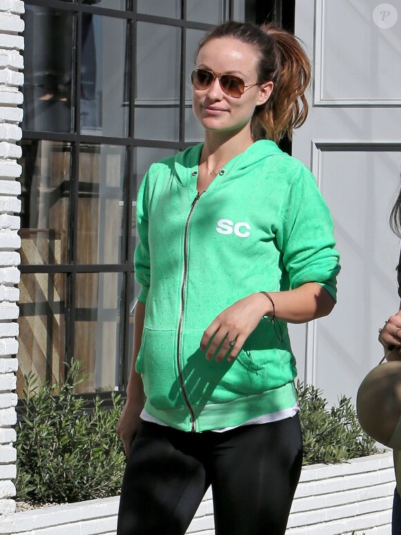 Olivia Wilde, enceinte, se balade à West Hollywood. Le 21 février 2014.