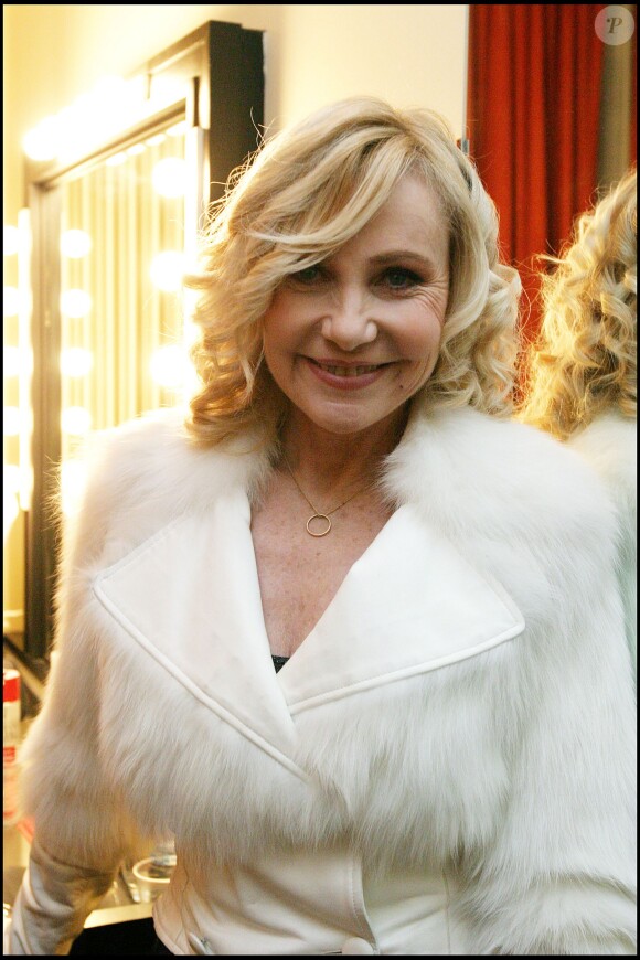 Michèle Torr lors de l'enregistrement de l'émission Le Plus Grand Cabaret du Monde diffusé le 12 février 2005