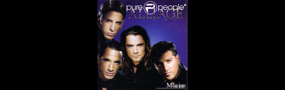 Steven Gunnell, Roman Lata Ares, Florent Lienasson, Brian Torres et Quentin Elias sur la pochette de leur deuxième album intitulé Musics, sorti en 1998.