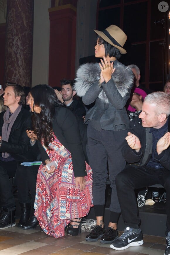 Rihanna assiste au défilé Lanvin automne-hiver 2014-2015 à l'Ecole Nationale des Beaux-Arts. Paris, le 27 février 2014.