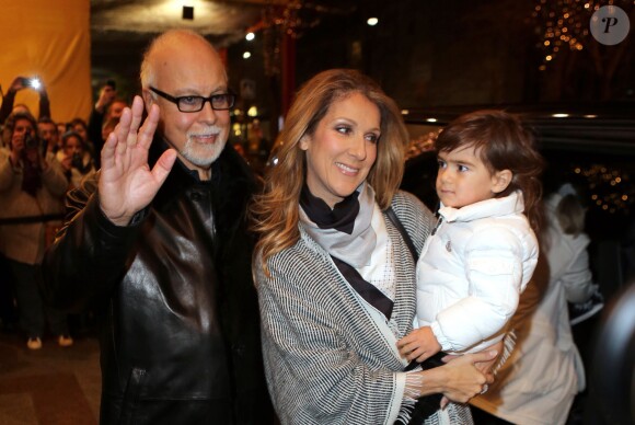 Céline Dion, René Angélil et leurs enfants, René-Charles et Eddy à la sortie de l'hôtel George V à Paris, le 30 novembre 2012.