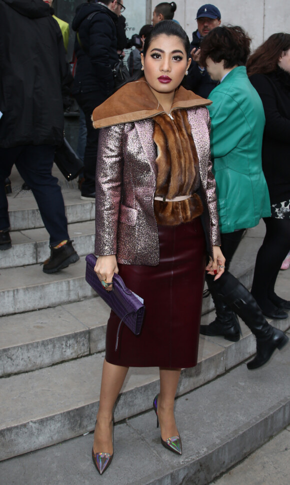 La princesse Sirivannavari Nariratana de Thaïlande arrive au Palais de Tokyo pour assister au défilé John Galliano automne-hiver 2014-2015. Paris, le 2 mars 2014.