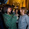 Rihanna félicite Stella McCartney à l'issue de son défilé, dans les coulisses de l'Opéra de Paris. Paris, le 3 mars 2014.