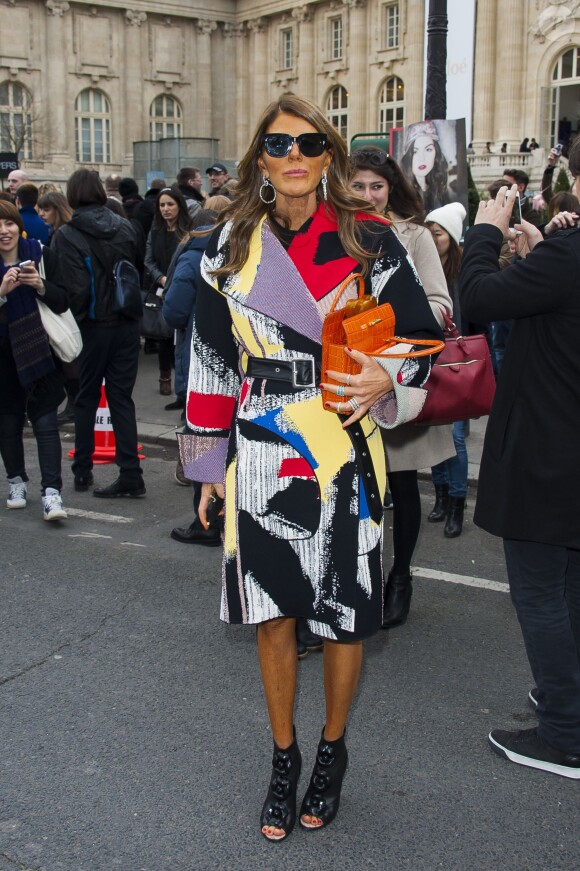 Anna Dello Russo arrive au Grand Palais pour assister au défilé Chloé. Paris, le 2 mars 2014.