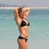 Alex Curran, épouse de Steven Gerrard, montre son corps parfait dans un bikini lors de ses vacances à Dubaï, le 1er mars 2014.