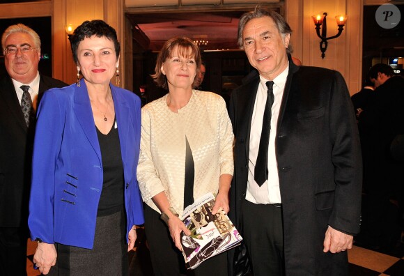 Dominique Bertinotti, Patricia Chalon et Richard Berry lors du gala Enfance Majuscule, salle Gaveau à Paris le 10 mars 2014