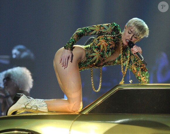 Miley Cyrus lors de son "Bangerz Tour" à Las Vegas, le 1er mars 2014.