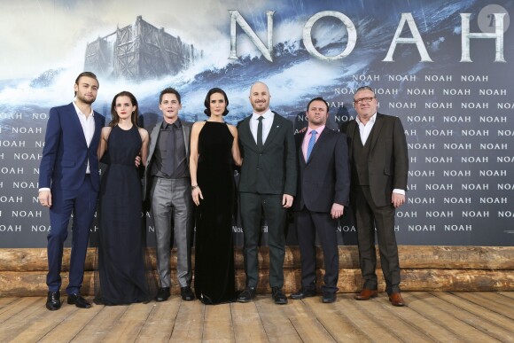 Douglas Booth, Emma Watson, Logan Lerman, Jennifer Connelly, Darren Aronofsky, Sven Sturm, Scott Franklin et Ray Winstone à la première du film Noé à Berlin le 13 mars 2014.