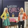 Jennie Garth et Tori Spelling dans Mystery Girls.