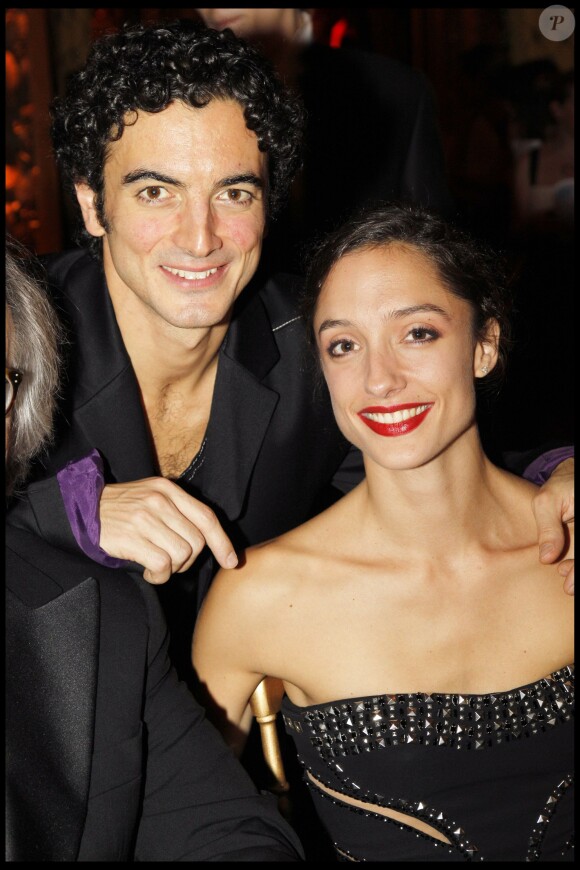 Le danseur Alessio Carbone et son ex-épouse Dorothée Gilbert lors de la soirée pour le 30e anniversaire de l'AROP à Paris, le 20 novembre 2010.