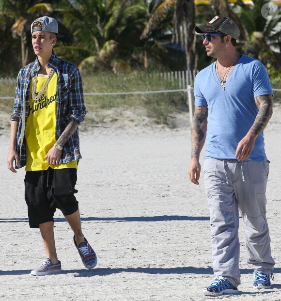 Justin Bieber avec son père à Miami, le 22 janvier 2014.