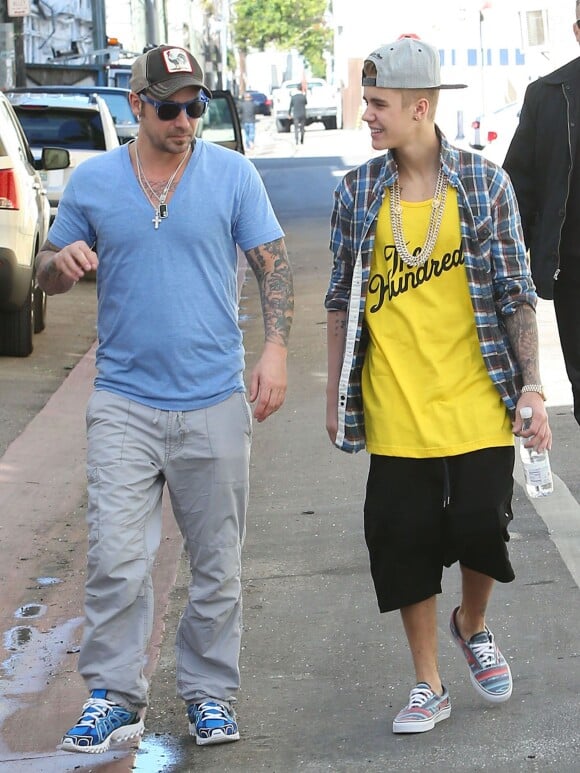 Justin Bieber avec son père Jeremy Bieber à Miami, le 22 janvier 2014.
