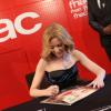 Kylie Minogue en dédicace exceptionnelle à la FNAC Saint-Lazare pour la sortie de son nouvel album "Kiss Me Once" le 19 mars 2014.