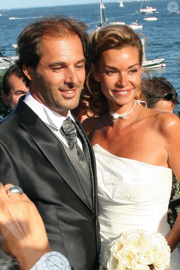 Ingrid Chauvin et son mari Thierry Peythieu au Cap-Ferret, le 27 août 2011.
