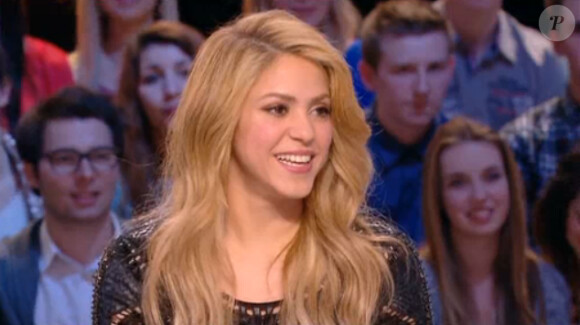 Shakira sur le plateau du Grand Journal de Canal+, le vendredi 28 mars 2014.