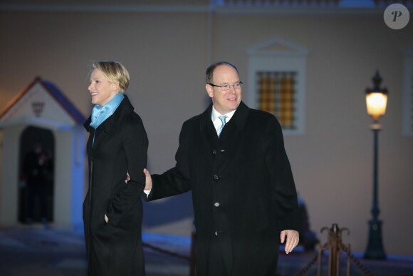La princesse Charlene de Monaco, accompagnée par son mari le prince Albert, présidait le 2 avril 2014 la cérémonie d'illumination du palais princier, qui s'est couvert de bleu en soutien de la Journée mondiale de sensibilisation à l'autisme et de l'initiative ''Light it up Blue''.