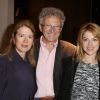 Nelson Montfort avec sa femme Dominique et leur fille Victoria lors de la 33e édition du prix Romy Schneider et Patrick Dewaere à l'hôtel Scribe à Paris le 7 avril 2014.