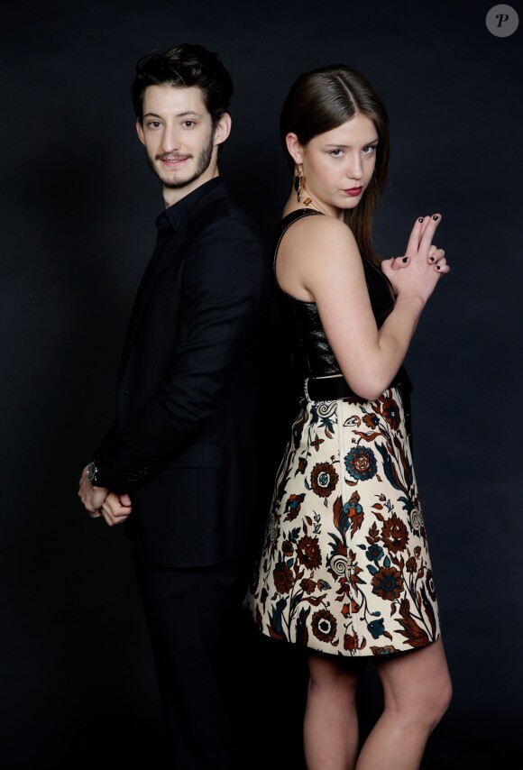 Pierre Niney et Adèle Exarchopoulos lors de la 33e édition du prix Romy Schneider et Patrick Dewaere à l'hôtel Scribe à Paris le 7 avril 2014.