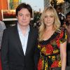 Mike Myers et son épouse Kelly lors de la projection d'Inglourious Basterds le 17 août 2009 à New York. Le couple a eu son second enfant, une petite Sunday, le 11 avril 2014.