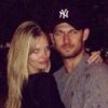 Alex Pettyfer et Marloes Horst amoureux à Disneyland (Californie), le 10 avril 2014 à l'occasion du 24e anniversaire d'Alex.