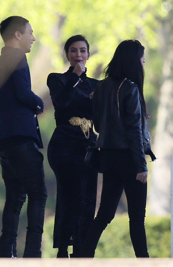 Exclusif - Prix Spécial - Kim Kardashian visite le château "Louis XIV" à Louveciennes, en vue de son mariage avec Kanye West. Le 14 avril 2014.