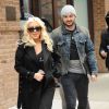 Christina Aguilera (enceinte) et son fiancé Matthew Rutler à New York, le 18 avril 2014.