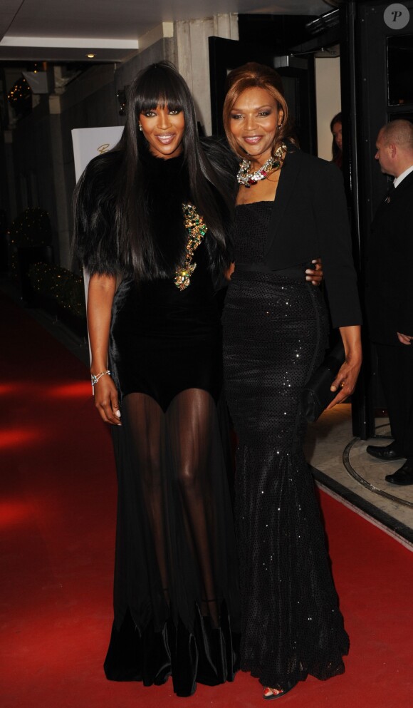 Naomi et Valerie Campbell lors des British Fashion Awards à Londres. Décembre 2010.