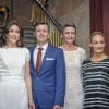 La princesse Mary de Danemark, avec son époux le prince Frederik, en compagnie de la ministre Margrethe Vestager et Eva Kruse le 23 avril 2014 au palais Frederik VIII, à Copenhague, pour un dîner pour les participants du Sommet de la mode qu'elle inaugurait le lendemain.