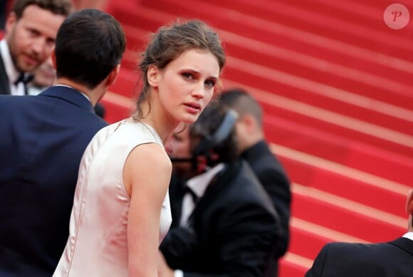 Marine Vacth - Montée des marches du film "Jeune et Jolie" pour l'ouverture du 66e Festival de Cannes, le 16 mai 2014.