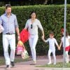 Exclusif - Adriana Lima et son mari Marko Jaric se rendent à la fete de l'ecole de leurs filles Sienna et Valentina pour Noel à Miami, le 19 décembre 2013.