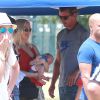 Gwen Stefani avec son mari Gavin Rossdale assistent au match de foot de leur fils Zuma en compagnie de Kingston et du petit dernier, Apollo. Los Angeles, le 3 mai 2014.