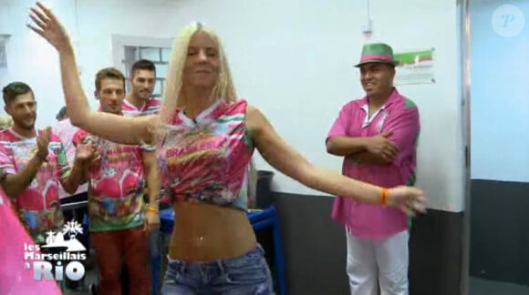 Jessica passe un casting pour le carnaval de Rio - "Les Marseillais à Rio" sur W9. Episode du 12 mai 2014.