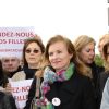 Jane Birkin, Valérie Trierweiler, Michèle Laroque - Marche de femmes pour appeler à la libération de jeunes filles enlevées par le groupe Boko Haram au Nigeria. Place du Trocadéro à Paris le 13 mai 2014.