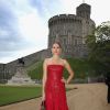 Jessica Michibata, fiancée de Jenson Button, posant à son arrivée au château de Windsor, le 13 mai 2014, pour le gala au profit du Royal Marsden Hospital organisé par le prince William et Ralph Lauren.
