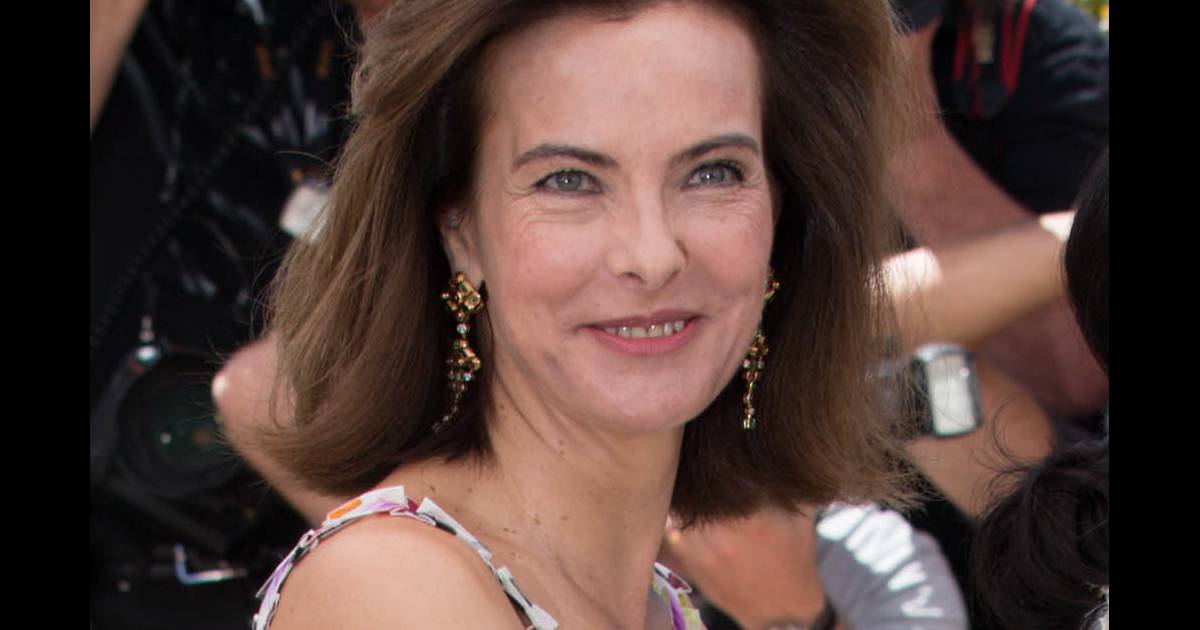 Quel Est L âge De Carole Bouquet Carole Bouquet révèle son terrible accident : ''12 points de suture au