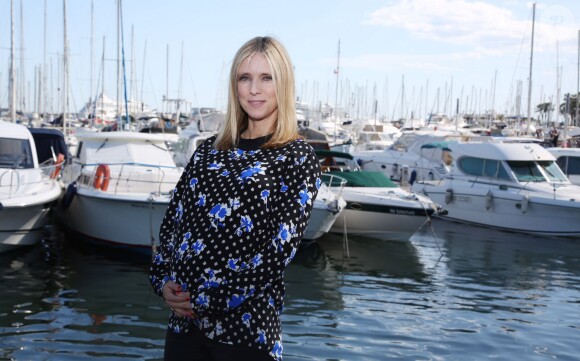 Exclusif - Léa Drucker, enceinte, pose sur la terrasse UniFrance lors du 67e Festival du Film de Cannes le 15 mai 2014.