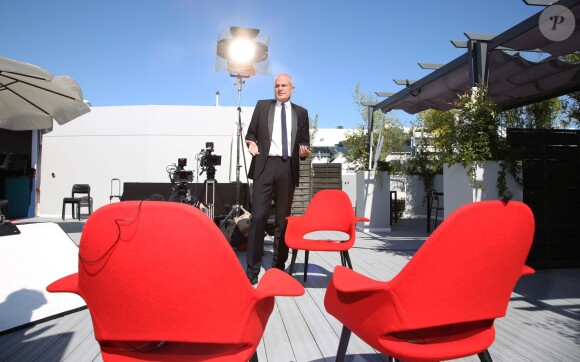 Exclusif - Laurent Weil pose sur la terrasse UniFrance à Cannes le 15 mai 2014.